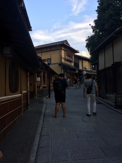 京都、二寧坂のスターバックス